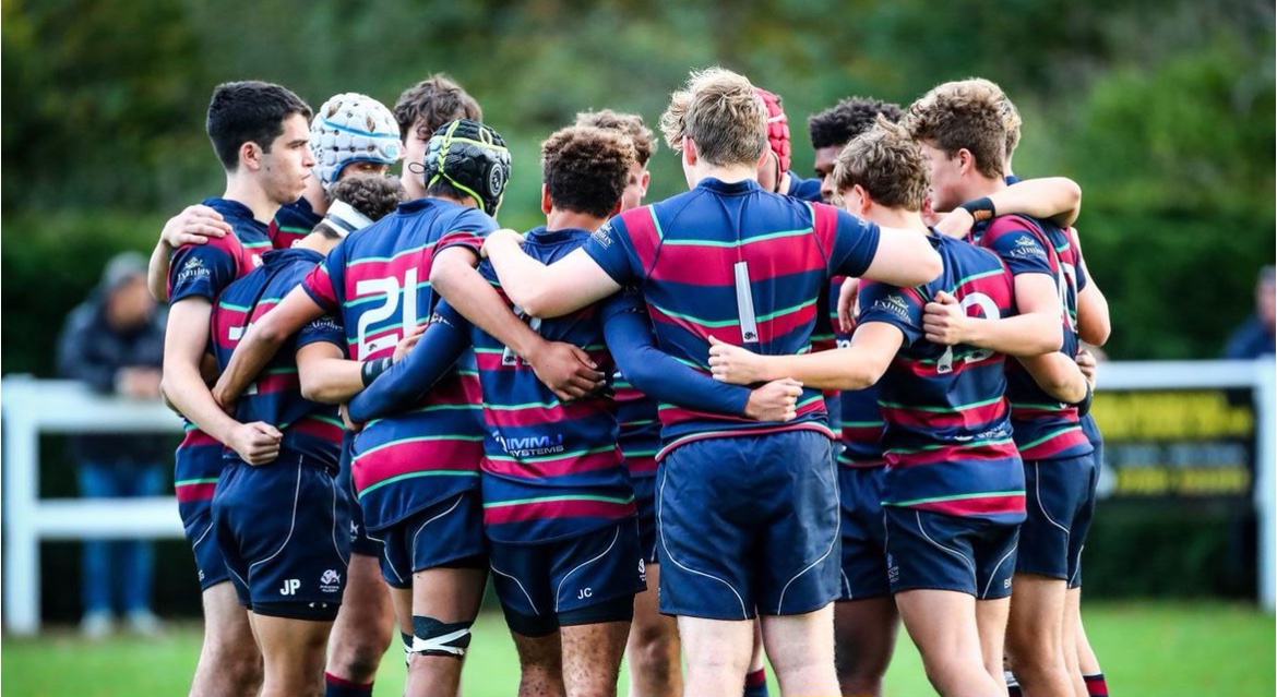 Best of luck to our 1st XV who are en route to their NatWest Cup semi final v @MonBoysSport , kick off at 2.30pm @EngSchoolsRugby @NextGenXV @GezFoto #SchoolsRugby #TheRGSHWWay