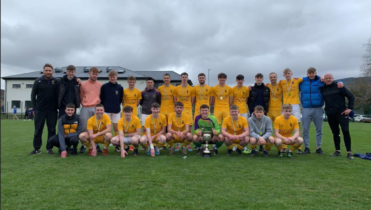 faischools's tweet photo. 👉 | The Ultimate Showdown
🏆 | FAI Schools Dr. Tony O'Neill Senior National Cup Semi Final
🎓 | Under 19, Large Schools
🎙   | M A T C H D A Y
⚽️ | @WexCBS 🆚  @StColumbasStran 
📆 | Thursday, March 2, 2023
⏰ | 1pm
🏟   | AUL Complex, Clonshaugh (4G)
🗣️ | #DrTonyONeillCup https://t.co/KvO0kyPilP