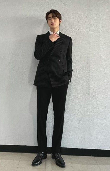 Cattiesun || few tweets on 📌 tweet media