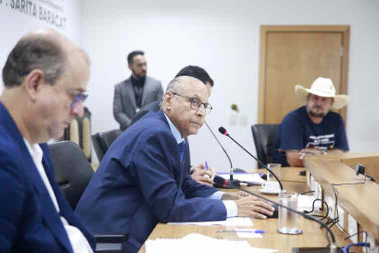 caldpolitico's tweet image. CCJR 'enterra' pedido de Cattani para criar CPI do #Sintep #ALMT caldeiraopolitico.com.br/noticia/71540/…