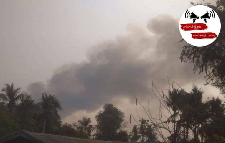 Abt 10,000 locals from abt 4 villages fled when nearly 130 junta troops torched KoneYwar village in Sagaing's Yinmarbin tsp, starting from around 7pm on Feb28.   #2023Mar1Coup #WhatsHappeningInMyanmar