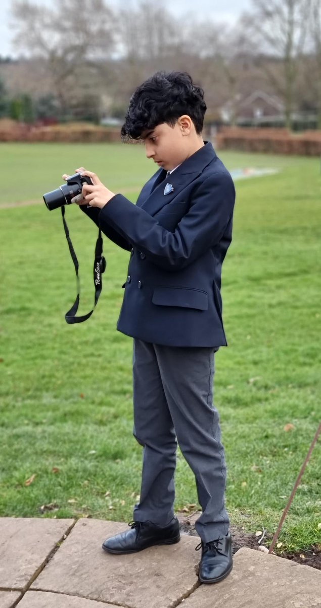 BromsPrep's tweet photo. The Prep School Photography Club are experimenting and enjoying the lighter evenings. #BromsPhotoClub #BromsClubs #BromsActivities #SchoolActivities https://t.co/kHqoi2GaEa