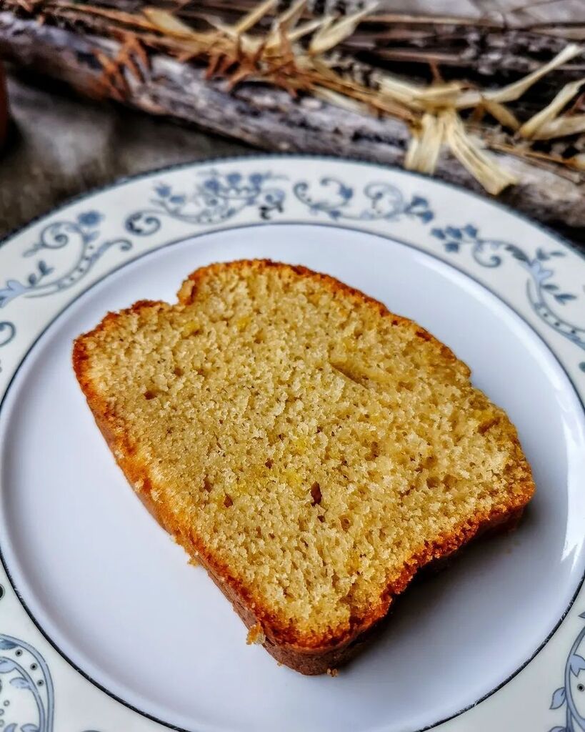 nadasto's tweet photo. Des cakes il y en a plein mais des plumcakes super moelleux, moins.
Au yaourt. รa nous rappelle les gรขteaux faciles de notre enfance ๐
#plumcake #yaourt #yoghurtcake #italianfood #cakerecipe #homecooking #easycooking #easyrecipes #sweety #instarecipeโฆ https://t.co/RfJmMbgNpV https://t.co/uIqkUJTJiK