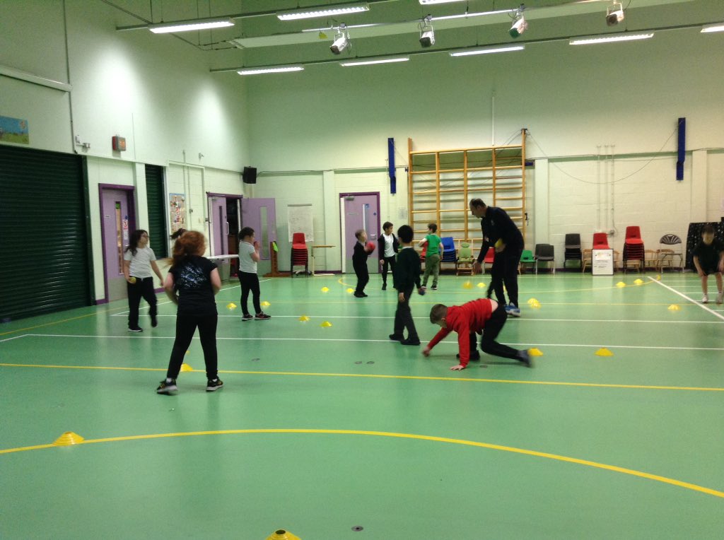 We spent this morning with <a href="/pmorriscricket/">Pmorriscricket</a> learning throwing and catching techniques in a way that helped us show our focus, creativity, and skills! 

Looking forward to doing more in the coming weeks... We'll try to not let it stump us! 🏏