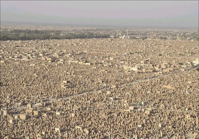 QuizMumbai's tweet photo. Wadi -Al-Salam ( Valley of peace ), the largest cemetery in the world. The cemetery covers 1,485.5 acres and contains more than 6 million bodies. #intertesting https://t.co/4JXyd6tFkA