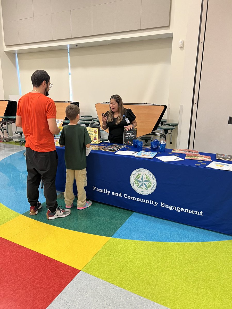 MrsAPerez_3rd's tweet photo. Yesterday’s Math and Reading Night was full of learning and enjoyable games! Thank you to all who participated! @Roosevelt_HISD @HISDFACE @BrighterBites https://t.co/xDLkP9Ji4B