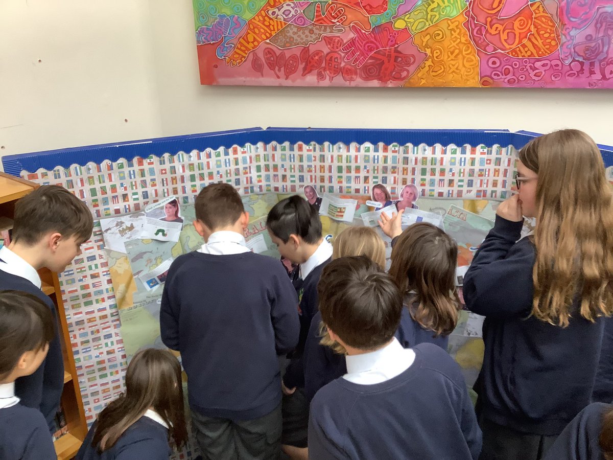 NPSMiss_Jenkins's tweet photo. We took a trip to the library to have a look at our new reading display - the children loved learning about where our teachers love to read and their favourite books! We also looked at our super writing across school! #NPSEnglish #NPSReading #WorldBookWeek https://t.co/Km21x0nD3F