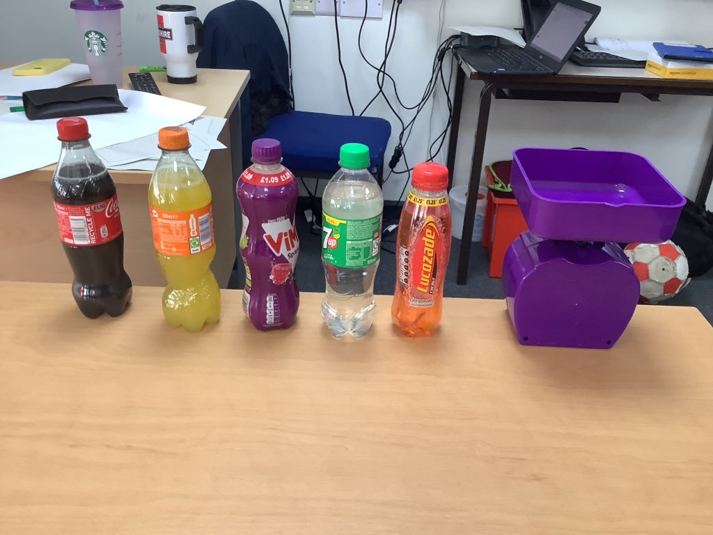 CharlesPrimary4's tweet photo. This morning Year 4 were investigating gases. We explored whether gases have weight through a fizzy drink experiment #StChSci https://t.co/ruoQSjForp