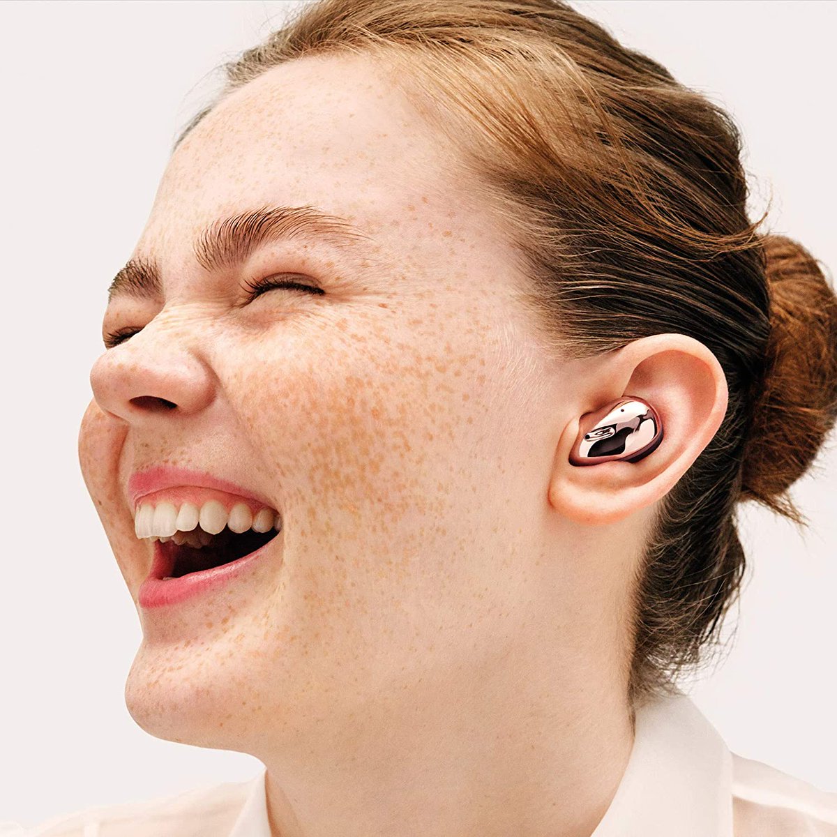 SurfingIndex's tweet photo. £69 at 50% off on Samsung Galaxy Buds Live Wireless Earphones
Amazon Deal (affiliate)- https://t.co/DD32gW7aoG

#amazondeal #deal #sale #discount #offer #samsung #galaxybudslive #galaxybeans #beansbuds #newmodel #musci #sound #earphones #hearphones #tws #uk #London https://t.co/UP6Mzo0TLj
