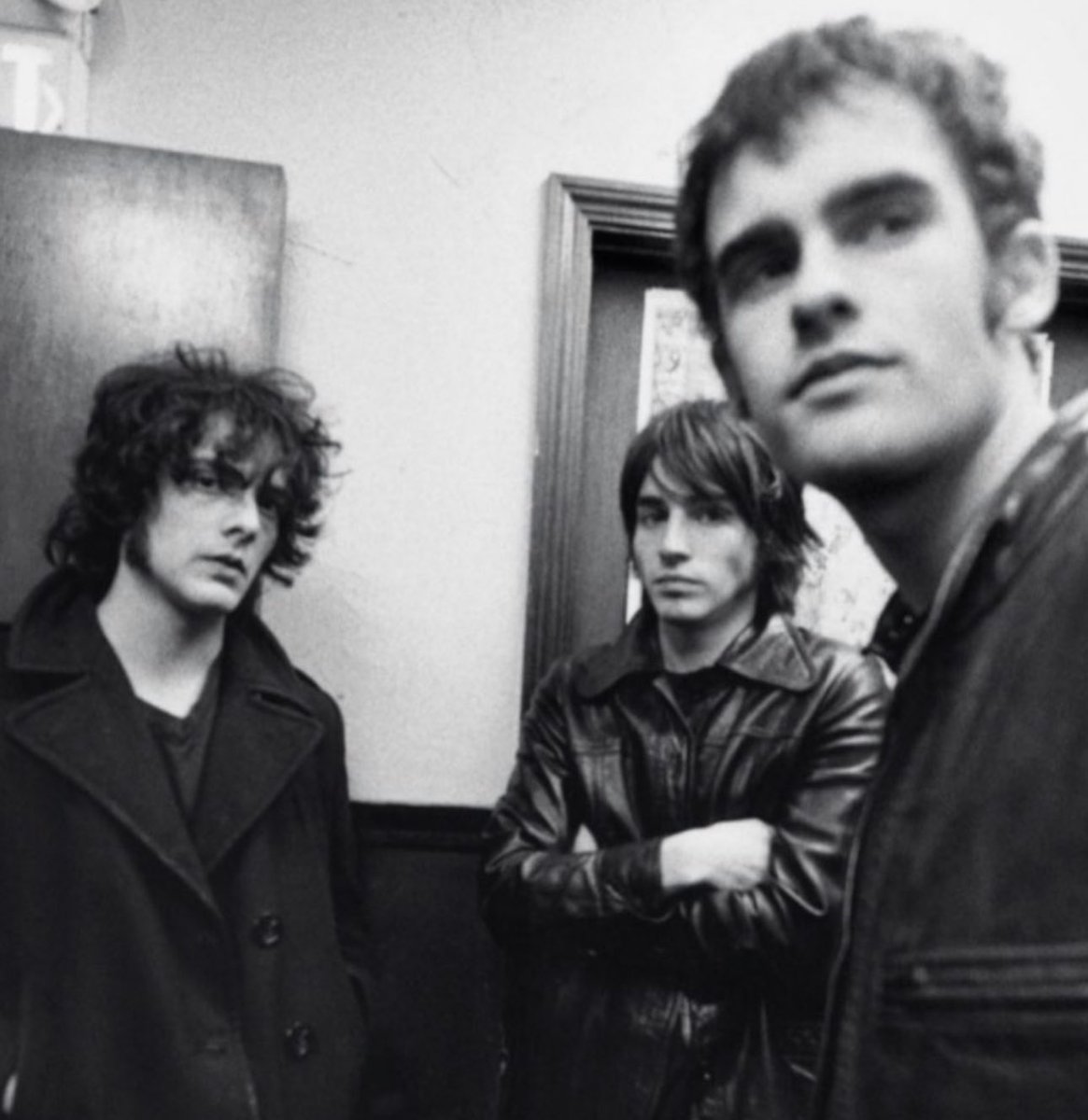 lyraskyofficial's tweet photo. 【Black Rebel Motorcycle Club/Whatever Happened To My Rock 'N' Roll(Punk Song)】和訳輝けるワケCan Keep Shining
ブログ👠https://t.co/F79YbweM6X
燃やせ
#BlackRebelMotorcycleClub 最高
華々しく燃え続けるもチロチロ青い炎燃やすも好きにすりゃ良い
#whateverhappenedtomyrocknroll #punksong https://t.co/cQzV47pbAY