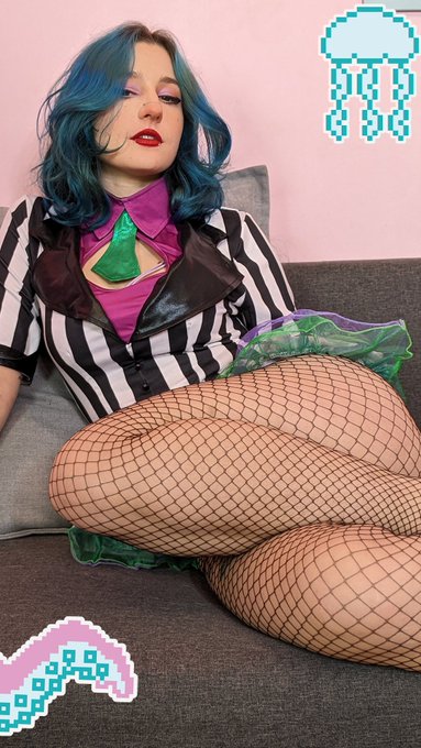 Aujourd&rsquo;hui je me suis faite toute belle pour toi ! 🥺💙  Rejoins ma page VIP 👉https://t.co/roDBfDcyWo