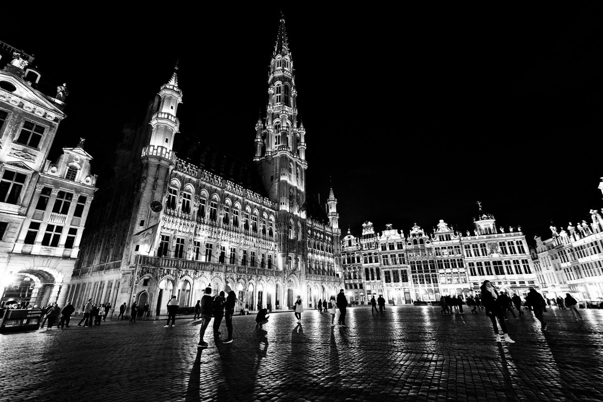 Bruxelles, Belgique #fujifilm_xseries #travel #Brussels #night #PhotographyIsArt