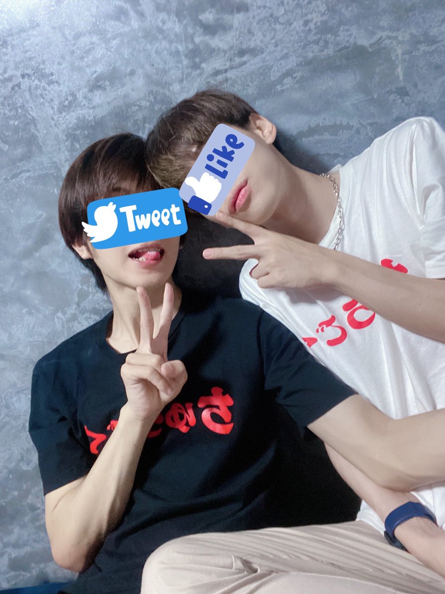 YingYingYing921's tweet image. สุขสันต์วันครบรอบค้าบคนเก่งของแม่หญิงทั้งสองคน​ ขอให้พี่แมสน้องยัยแซ่บมีความสุขทุกวัน​ รักกันไปนานๆหมื่นๆปี​ ปล.​แม่เลือกรูปนี้เพราะมีภาษาจี้ปุ่ง​🤭🤭  แม่หญิงรักลูกทั้งสองคนค้าบ😘❤️💜💙💚💛 #FORMASS