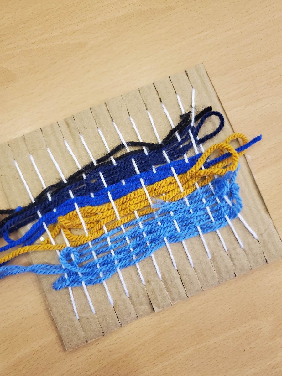 etonwickschool's tweet photo. This week, Year 4 started weaving for our Art project 'Warp and Weft' @Cornerstonesedu We had to first create our loom and then carefully weave between pieces of yarn to create our piece. This was a challenge but the results look great! https://t.co/J6tj88cvv5