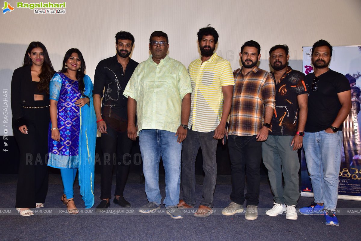 rajeshreddyega's tweet photo. A few Clicks 📸 from #Richigadipelli  press meet🤍

#RichigadipelliOnMarch3rd

@neni_naveen @PatnaikPraneeta  #BunnyVox 
@ChandhanaRaj @Kmaarisetty @dir_hemrajks
@vijaycinema @emarun @ksfilmworks @reddotdzign1 @vrmadhu9 https://t.co/mLgPUVeOgH