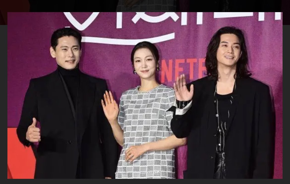 SheEmimie's tweet photo. 韓国ドラマはだいたい主役の友達役とか同僚役の人を好きになる🥹❤️この長髪の人、ほんまかっこよかった…もう一回見よ… https://t.co/ATOkztepfm