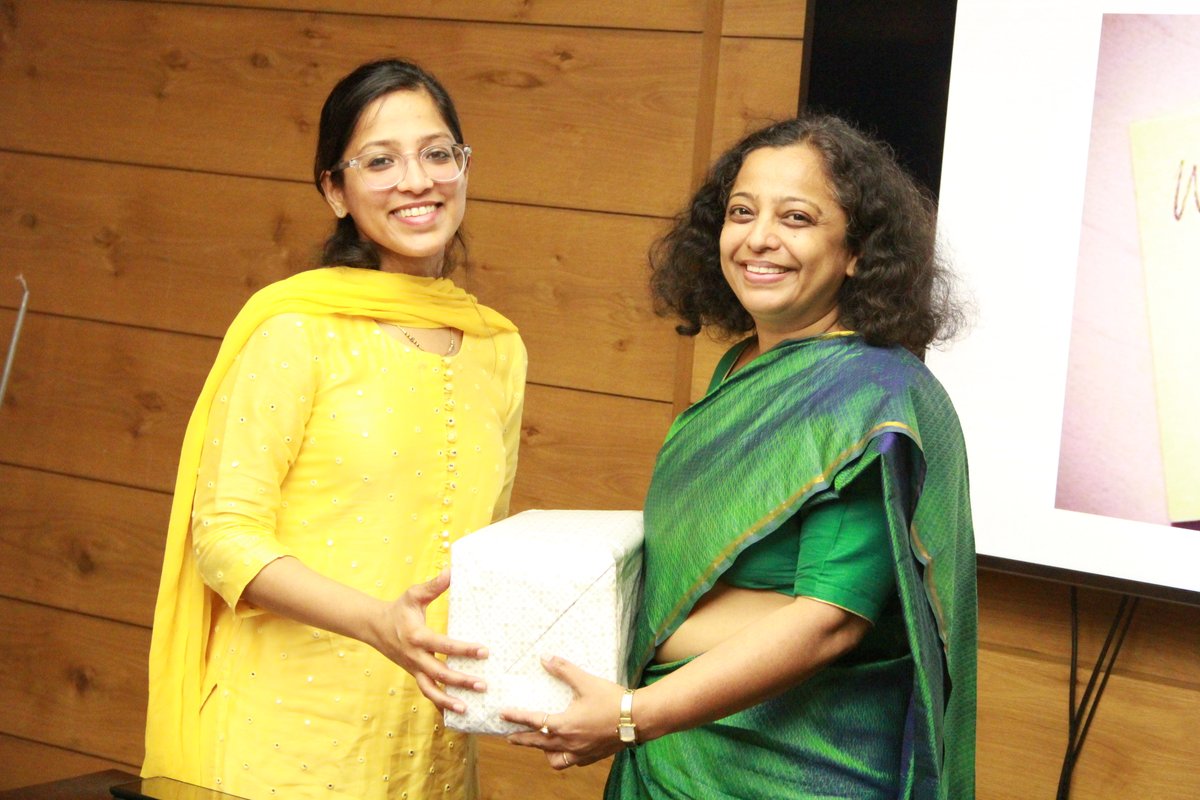 CCI_India's tweet image. Let's empower women to take charge of their health!

An insightful wellness talk by Dr. Ankita Jain, where she shed light on breast &amp;amp; cervical cancer awareness at CCI, Delhi, on 1st March 2023.

#WellnessTalk #InternationalWomensDay #Internationalwomensweek #CCICares #CCI