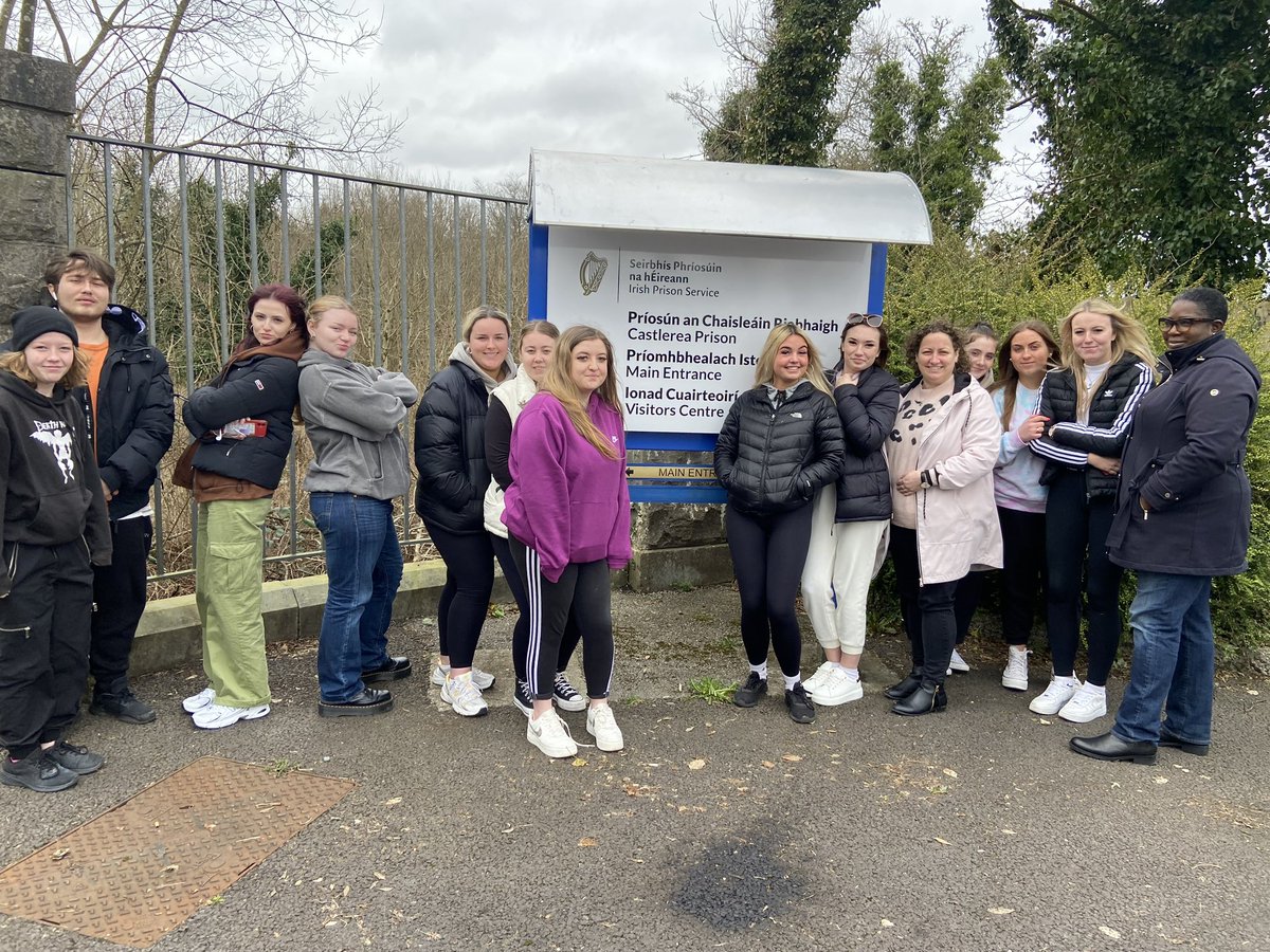 Today, students from our Applied Social Studies Level 5 and Community Development Level 6 courses are visiting Castlerea Prison. 

#moatebusinesscollege #moatebc #mbc #furthereducation #plc #fet #thisisfet #qqi #westmeath #offaly #roscommon #courses
