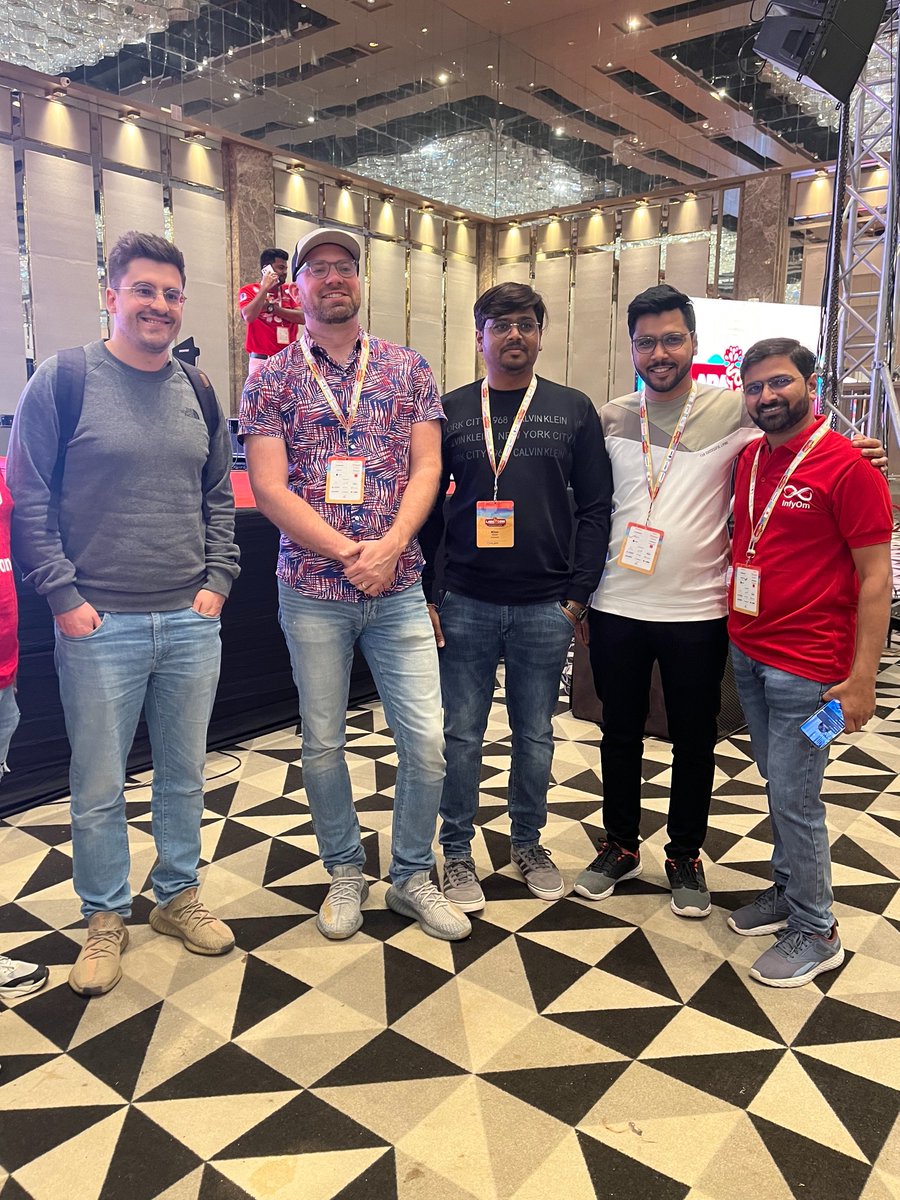 jtkukadiya14's tweet image. What happens in Laracon, Only Happens in Laracon!
#LaraconIN #LaraconIndia2023 
@LaraconIN @taylorotwell @enunomaduro @mm_ghori @mitulgolakiya