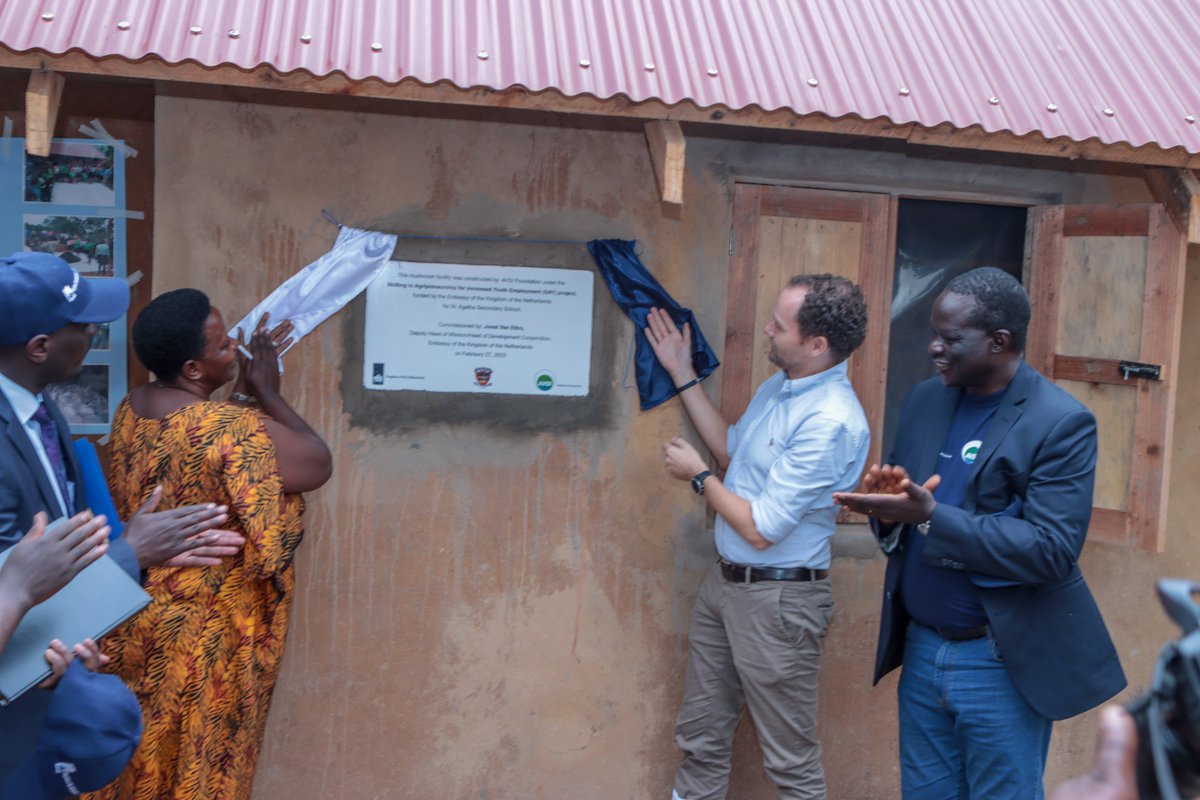 AVSIUganda's tweet photo. These facilities will help improve agric practice in this school-Dep. Amb. @JoostvanEttro @NLinUganda alongside RDC Lillian Ruteraho, LCV @Kasyaba1 in Rubanda 🇺🇬 commissioned mushroom &amp; piggery facilities constructed by @FondazionAVSI under @TheSAYproject for St. Agatha School. https://t.co/bZZPqY4rkW