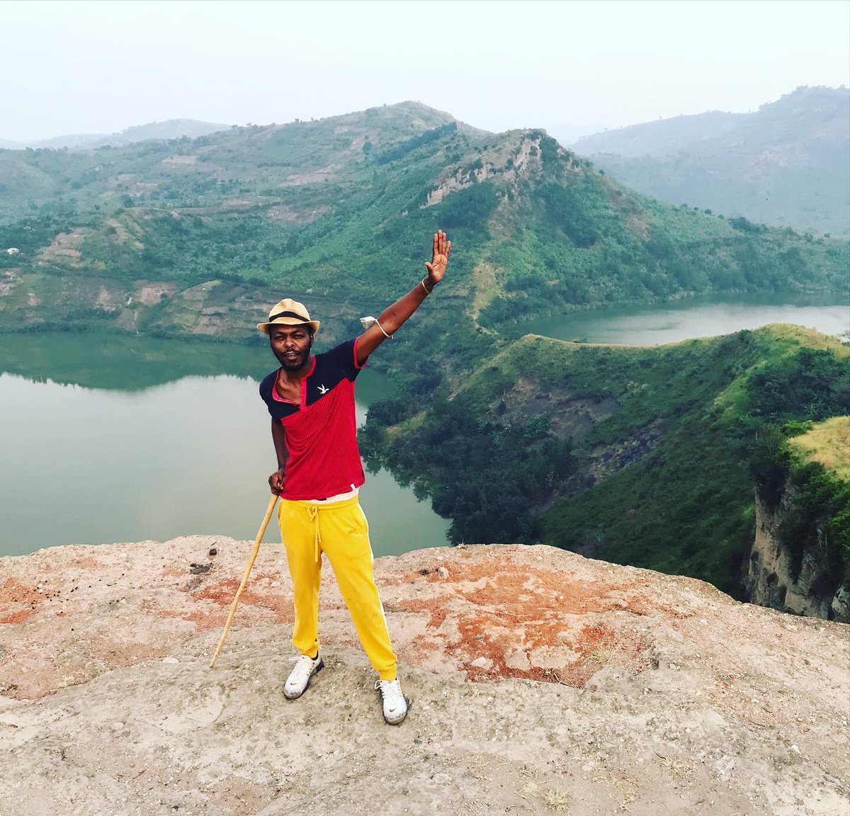 RASCLANENTL's tweet photo. Twin lakes in kyambura. Love Uganda the pearl https://t.co/Rg9z8qTJhK