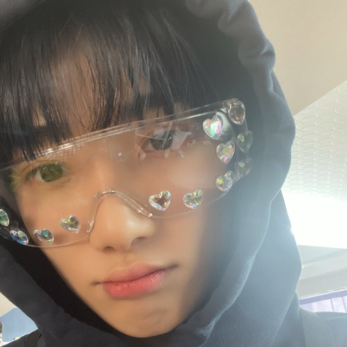 tbzchanhew's tweet photo. Hi! Due to ecunnya ke [isi sendiri], DJ nya ngungsi ke acc pribadi ya  [menahan tangis]
https://t.co/wqad9ijdfM https://t.co/4pSBmBOLi3