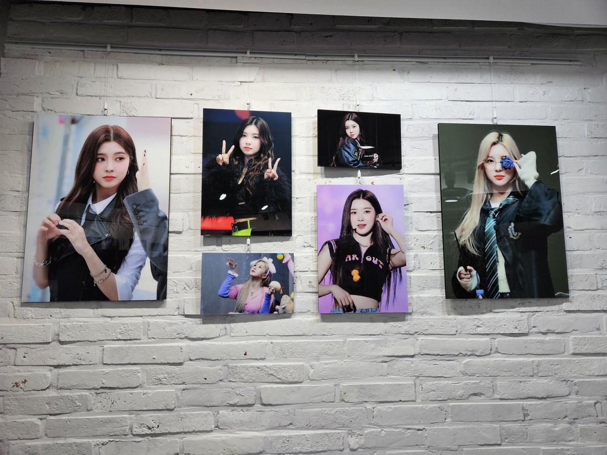 dbwls0938's tweet photo. 🐿카페 어싸이드🐿
카페 내부가 너무예뻐요👍
마감때 가서 급하게 사진만 찍었네 ㅠㅠ예쁜카페 주최해주시느라 수고하셨고! 감사합니다!
#봄의_요정_뎐람쥐의_생일을_축하해 https://t.co/3jXIB4gjK4