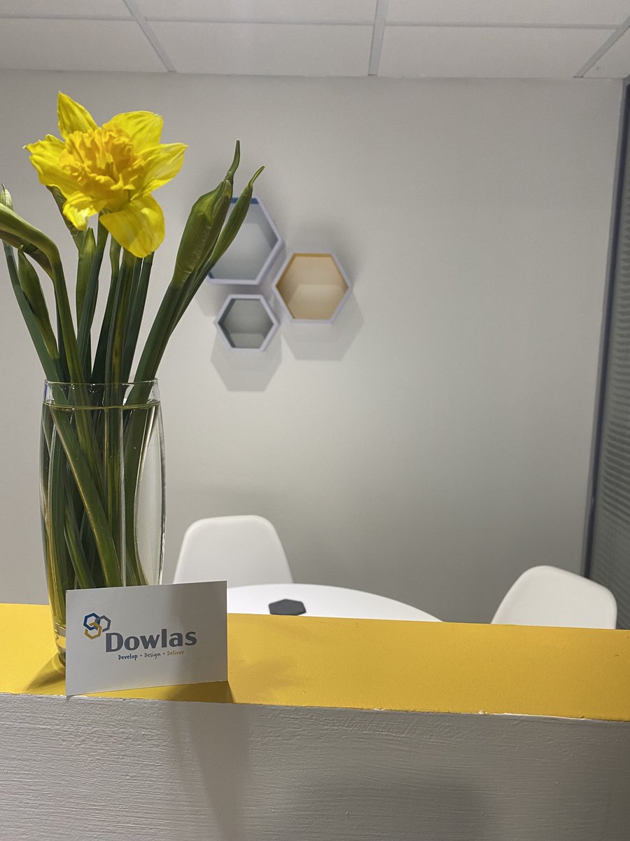 Fun Fact: Did you know that our company name, Dowlas, was inspired by a village in the heart of Merthyr Tydfil in Wales.

Happy St David’s day to all our Welsh friends 

#stdavidsday #daffodils