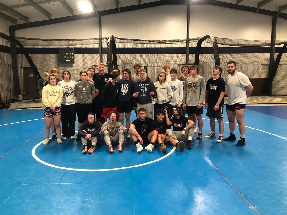 carey_wrestling's tweet photo. Had the pleasure of having some hammers come up to get some work in!! Good luck to these fine young men and women!! Boys districts Rossford HS March 3-4. Girls regional March 5th! The road to state! https://t.co/0qU21SHsMl