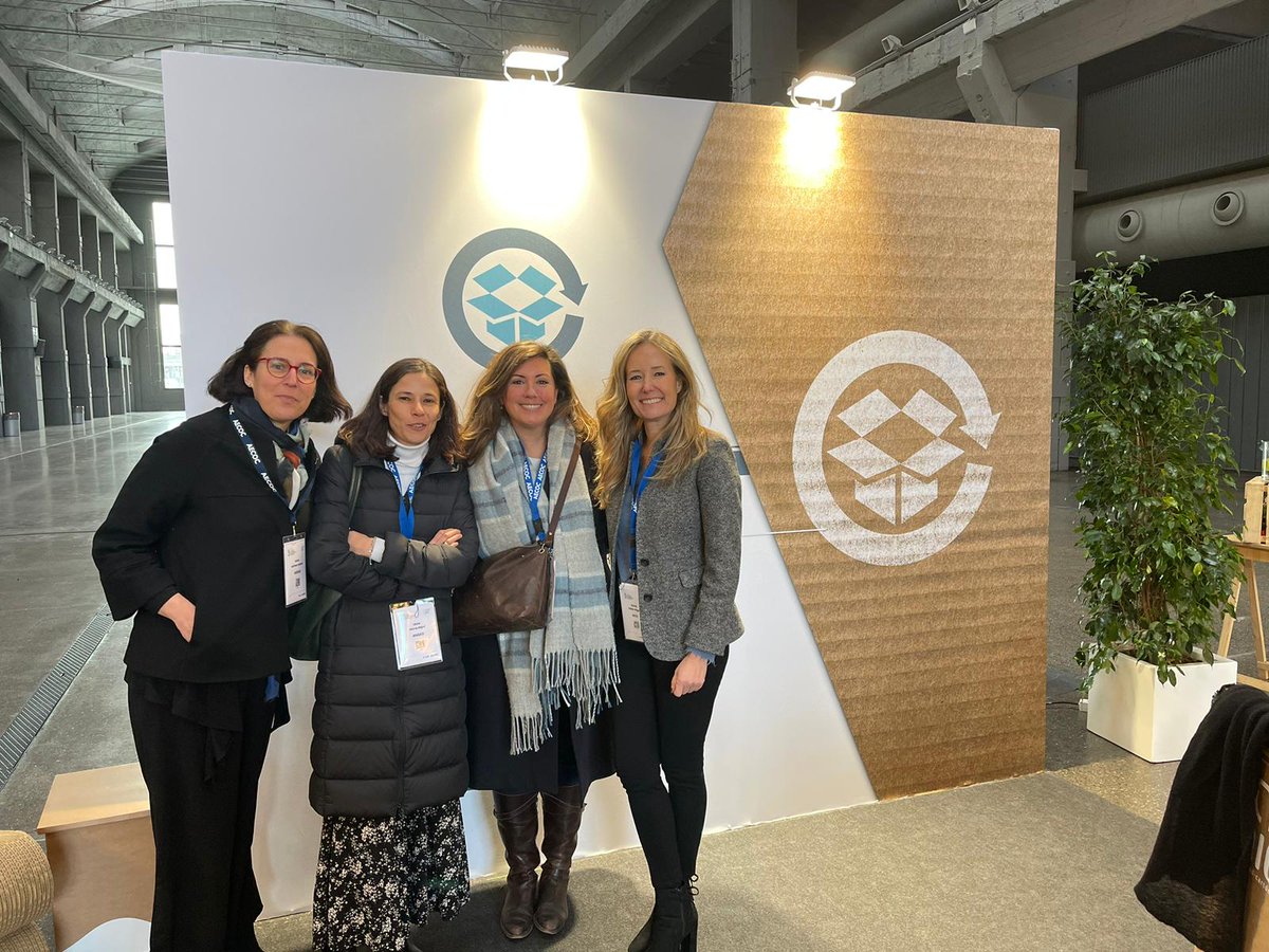 Todo el equipo de @AFCOes y @GrupoUniq  disfrutando de un maravilloso 5º Congreso de Desarrollo Sostenible. Gracias a @AECOC_ES y a @esFIAB por Re-evolucionar el modelo de consumo 🙌
#ConDesarrolloSostenible