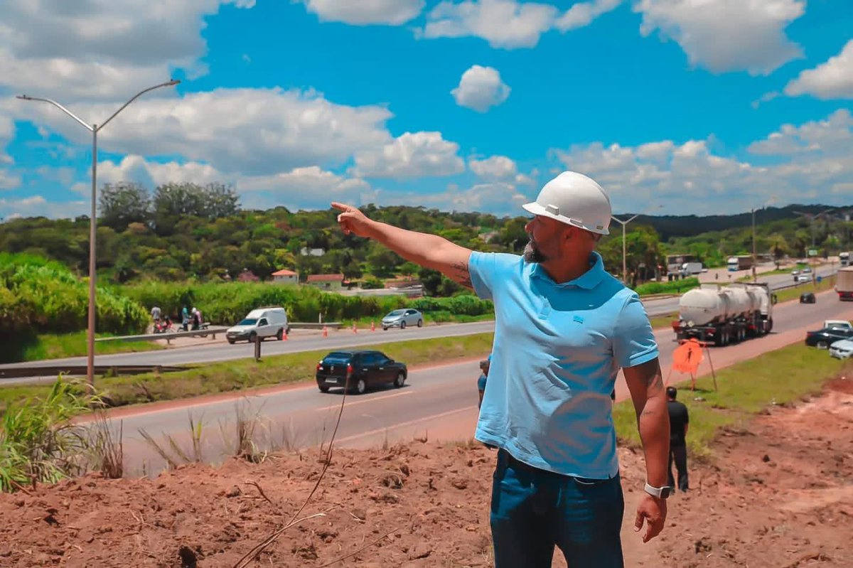 junynhomartinss's tweet photo. "É com muita alegria que anunciamos no dia 28 de fevereiro, a ordem de serviço para construção do viaduto que irá ligar a Av. Eduardo Brandão à BR-040. Uma importante obra que trará mais desenvolvimento e mobilidade urbana para nossa querida cidade de Ribeirão das Neves. https://t.co/XtC8Cj4NWg