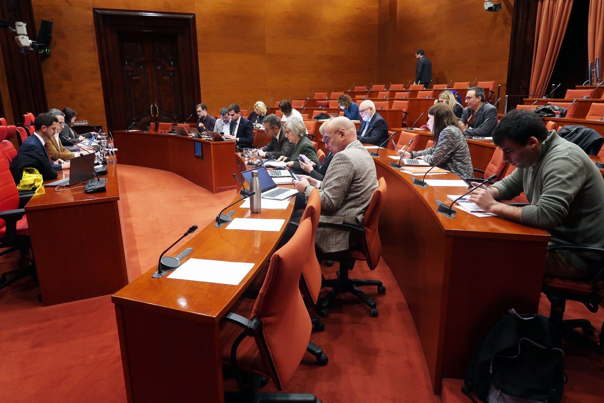 consellbages's tweet image. 🗣 Defensem al @parlamentcat la necessitat de revisar els criteris de la concessió de l’autopista #C16 a Autema ℹ
ccbages.cat/el-consell-com…
#ConsellComarcaldelBages #Bages