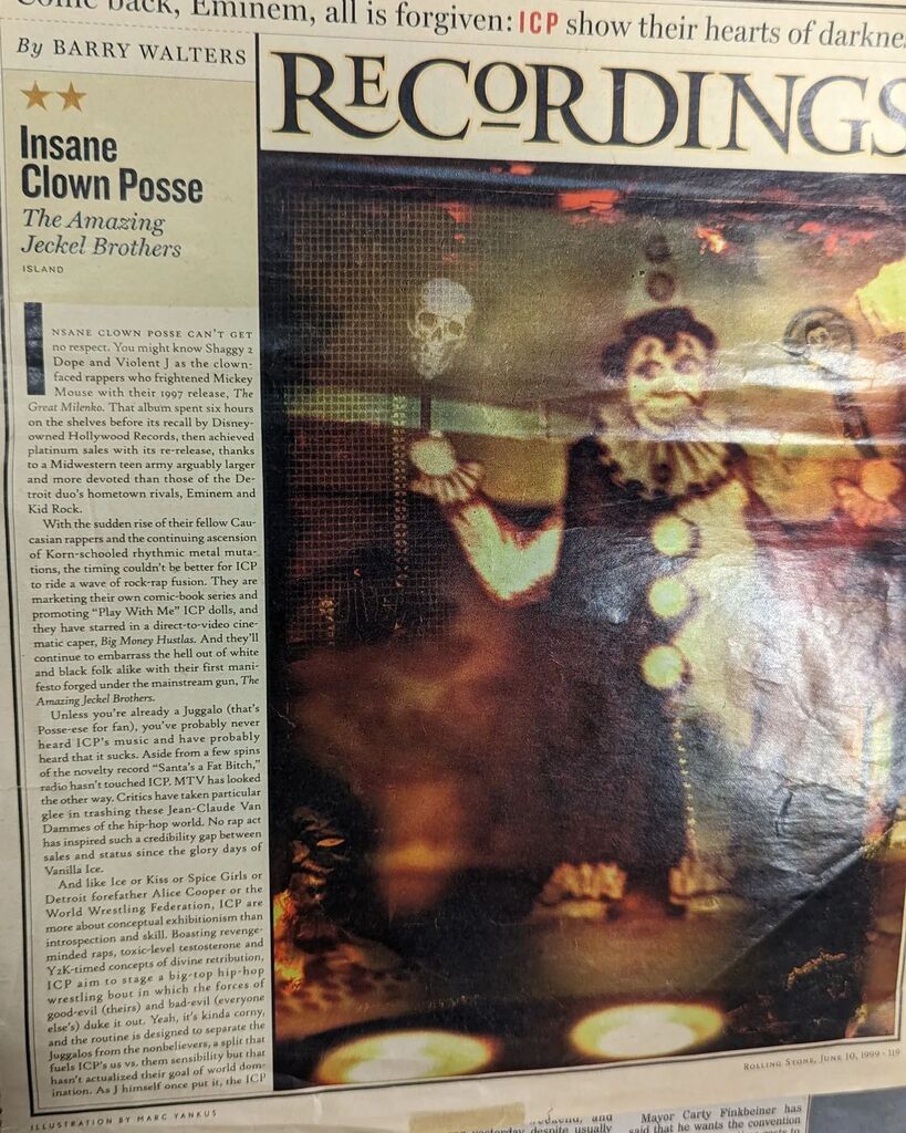 DeckOneDealt's tweet photo. Found this when I was digging through shit. Look at this bullshit Amazing Jeckel Brothers review from Rolling Stone in 99. They literally gave Jesse Camp's album a better rating!
#icp #juggalo #juffalo #rollingstone #review https://t.co/ltvK4NyrgD https://t.co/RYdX9qqT3P