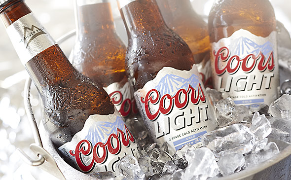 FourCornersCH's tweet photo. Beer now, responsibilities later... $2 Domestic Bottles of Beer https://t.co/PBoTetiIMu