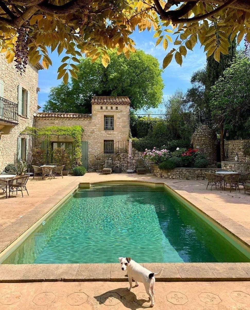 gardensterraces's tweet photo. France south https://t.co/6LQt05vtNr