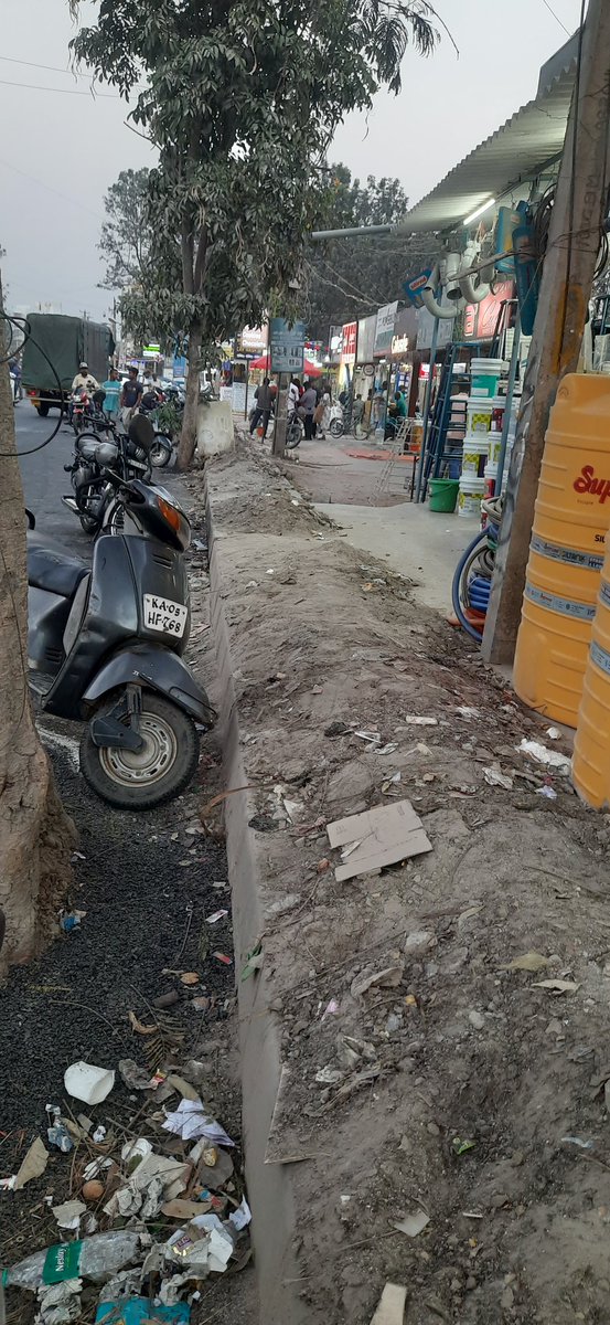 sabarish_soft's tweet photo. Thanks for laying new roads in Begur-Koppa Road, also help in clearing the debris excavated for laying the road which is put on the pavement @BBMPAdmn @BBMPCOMM https://t.co/n3A2YVDIFH