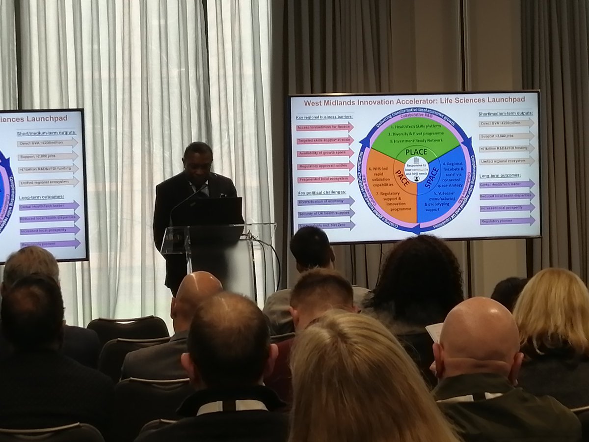 Eva Fryc tweet media