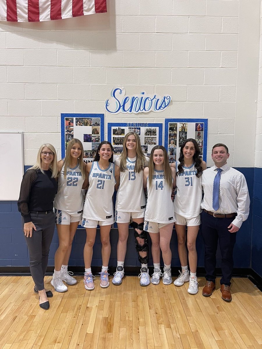 Coach Bushey tweet media