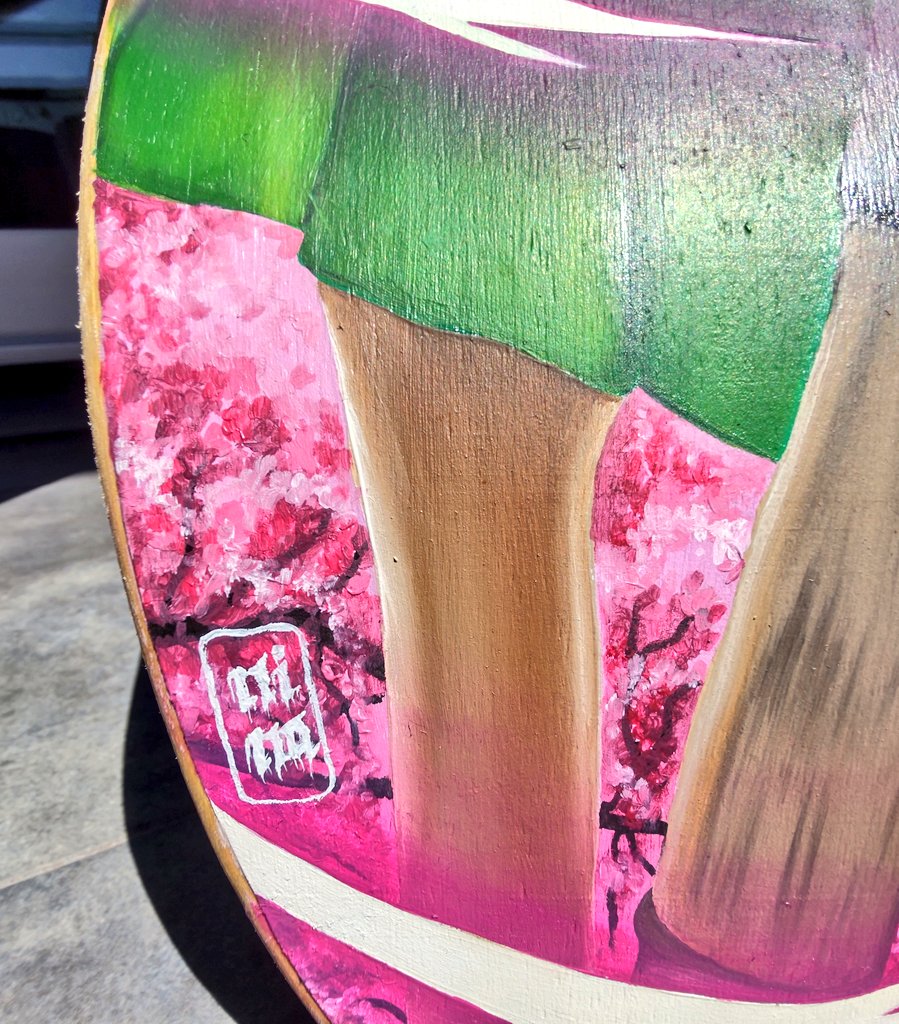 I finished the first one 🛹✨, I may cry. This takes way longer than I expected, and I know crypto moves so fast, but you can't rush art. So I'll keep on working in it and hope you'll enjoy it when I'm done! #NFTs $FTM #oilpaintings (sneaky)