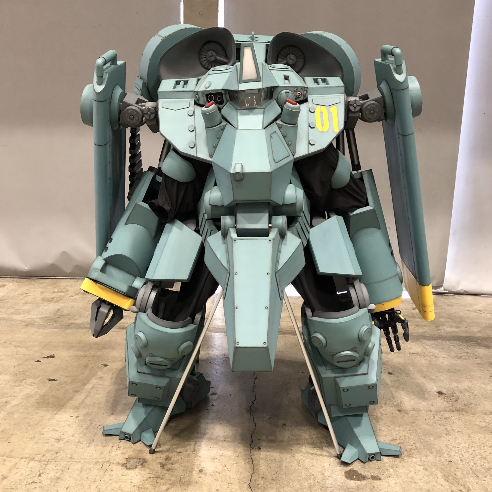 シールドバッテリー　実物大　コスプレ・フィギュア APEX シールドバッテリー 実物大 コスプレ フィギュア - メルカリ