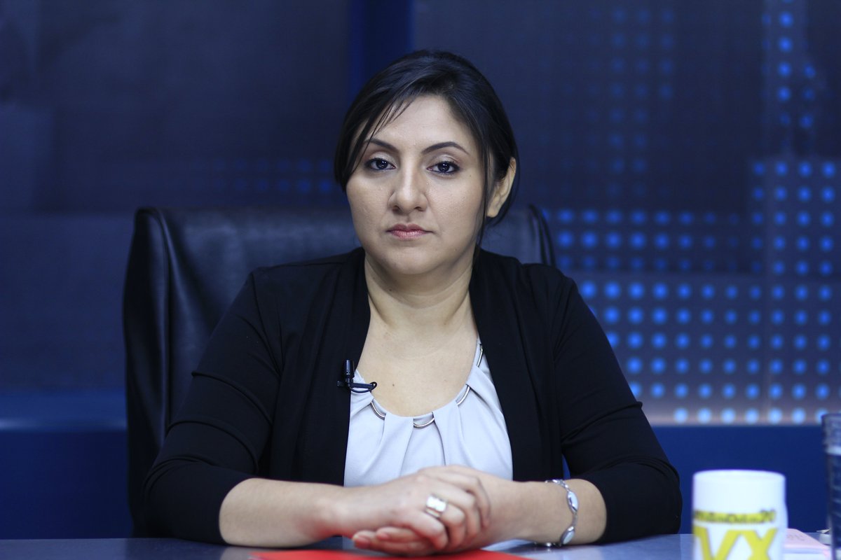 InformaTV_'s tweet image. #EncuentroTVX| ”Realizamos 23 #asambleas de carácter departamental, participaron compañeros de organismos nacionales que radican en dichos departamentos o municipios”, destaca @_LourdesArgueta, Comisión Política @FMLNoficial.