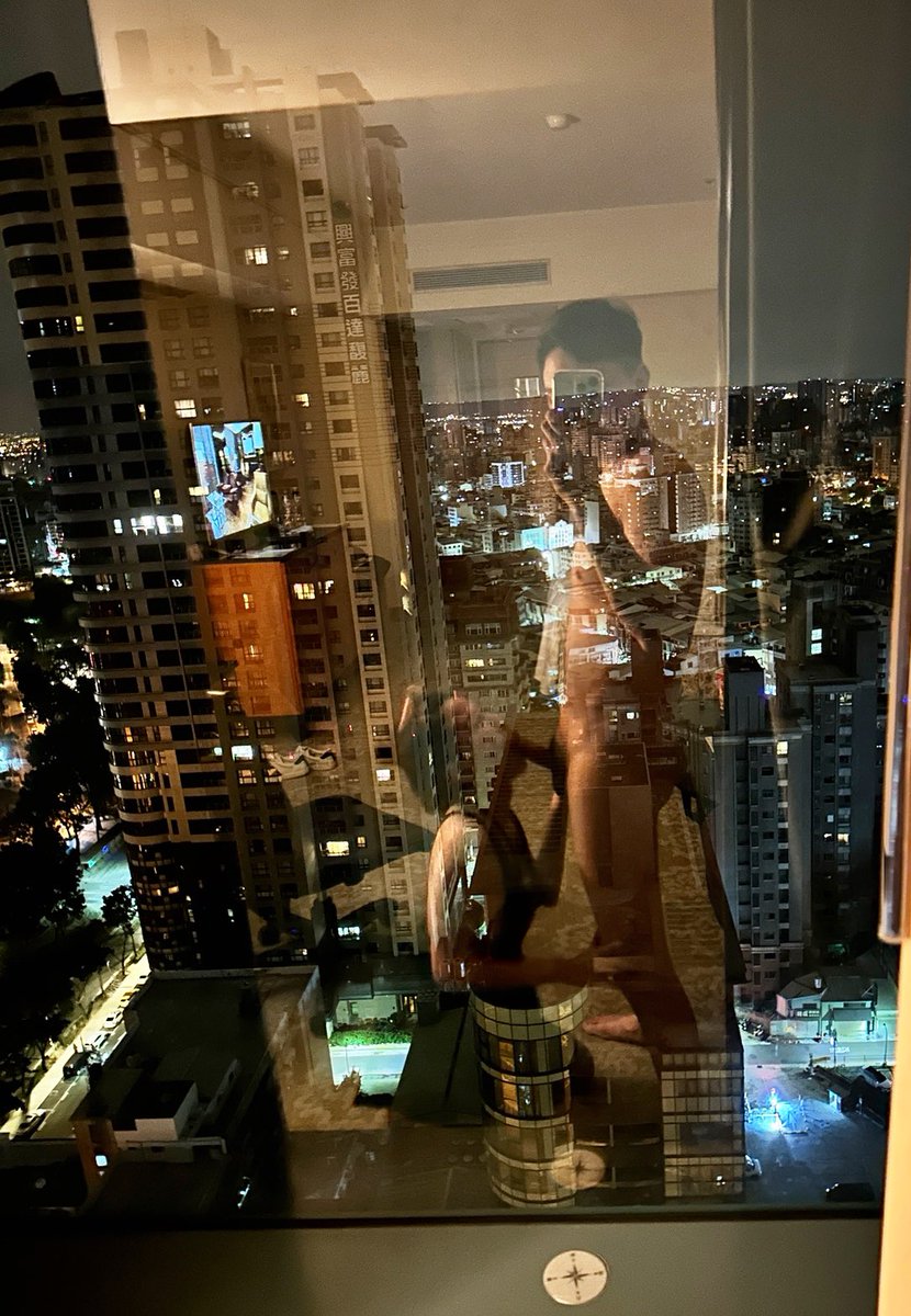 只想專心看夜景