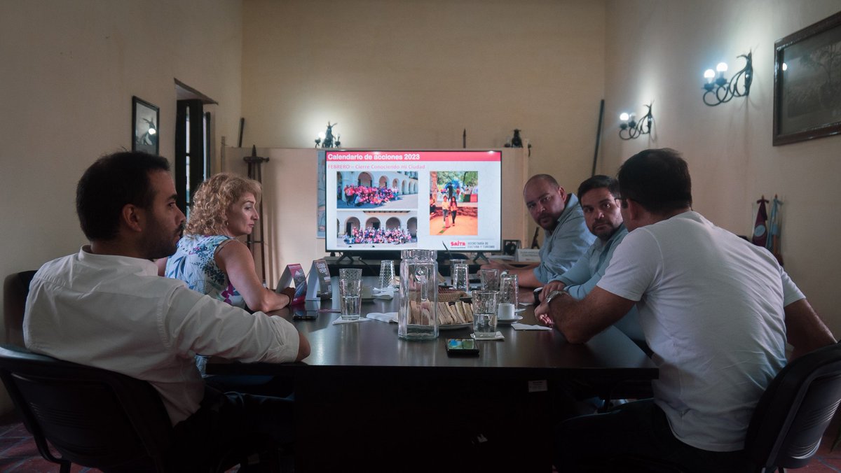 Se realizó un nuevo encuentro del Comité de Turismo de la Ciudad.
Se habló sobre el avance estadístico de febrero de 2023, acciones realizadas y las próximas a desarrollarse.  Además, se analizaron los impactos de este mes.
@GobCiudadSalta <a href="/AHTArgentina/">AHT</a> <a href="/ASAT_FAEVyT/">ASAT - FAEVyT Salta</a> <a href="/BureauSalta/">Bureau Salta</a>