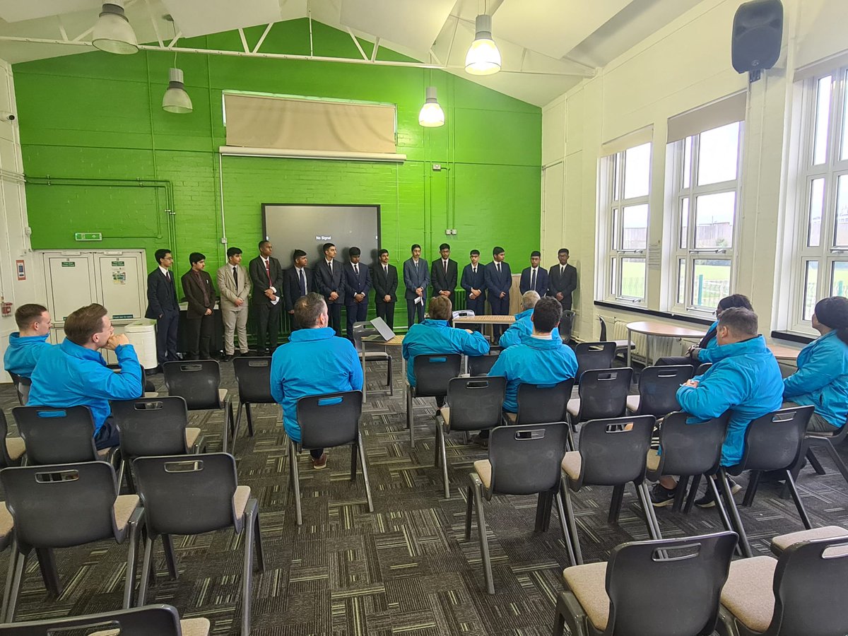 ChallneyBoys's tweet photo. Today we had the pleasure of listening to our #StudentExecutives updating us on the magnificent progress they are making on their SLT/projects. #ChallneyGentlemen #ChallneyLeaders #LeadersOfTheFuture #FutureLeaders @ChallneyBoyExec https://t.co/H8xDaGJtxw