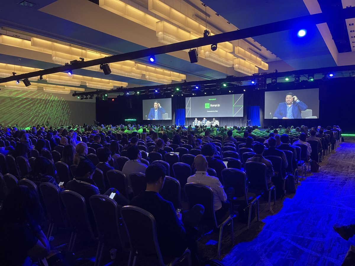 At <a href="/RampUp/">RampUp</a> 2023 - excellent event - the place is packed. 

#RampUp2023 <a href="/LiveRamp/">LiveRamp</a> <a href="/jessicamshapiro/">Jessica M Shapiro</a>