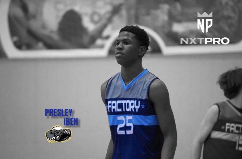We will announce our sched, roster &amp; coaches this wknd! We return all of our guys, be adding several new kids to the program, and will field two VERY exciting teams ✌🏼🙂🏎️💨🏭🍿#17u #16u <a href="/GreggRosenberg1/">Gregg Rosenberg</a> <a href="/RsmithYWV/">Richard Smith</a> @NXTPROAZ <a href="/ArizonaPreps/">Anthony Ray</a> <a href="/JustinDYoung/">Justin Young</a> <a href="/ebosshoops/">Eric Bossi</a> <a href="/TheTB5Reports/">TheTB5Reports</a>