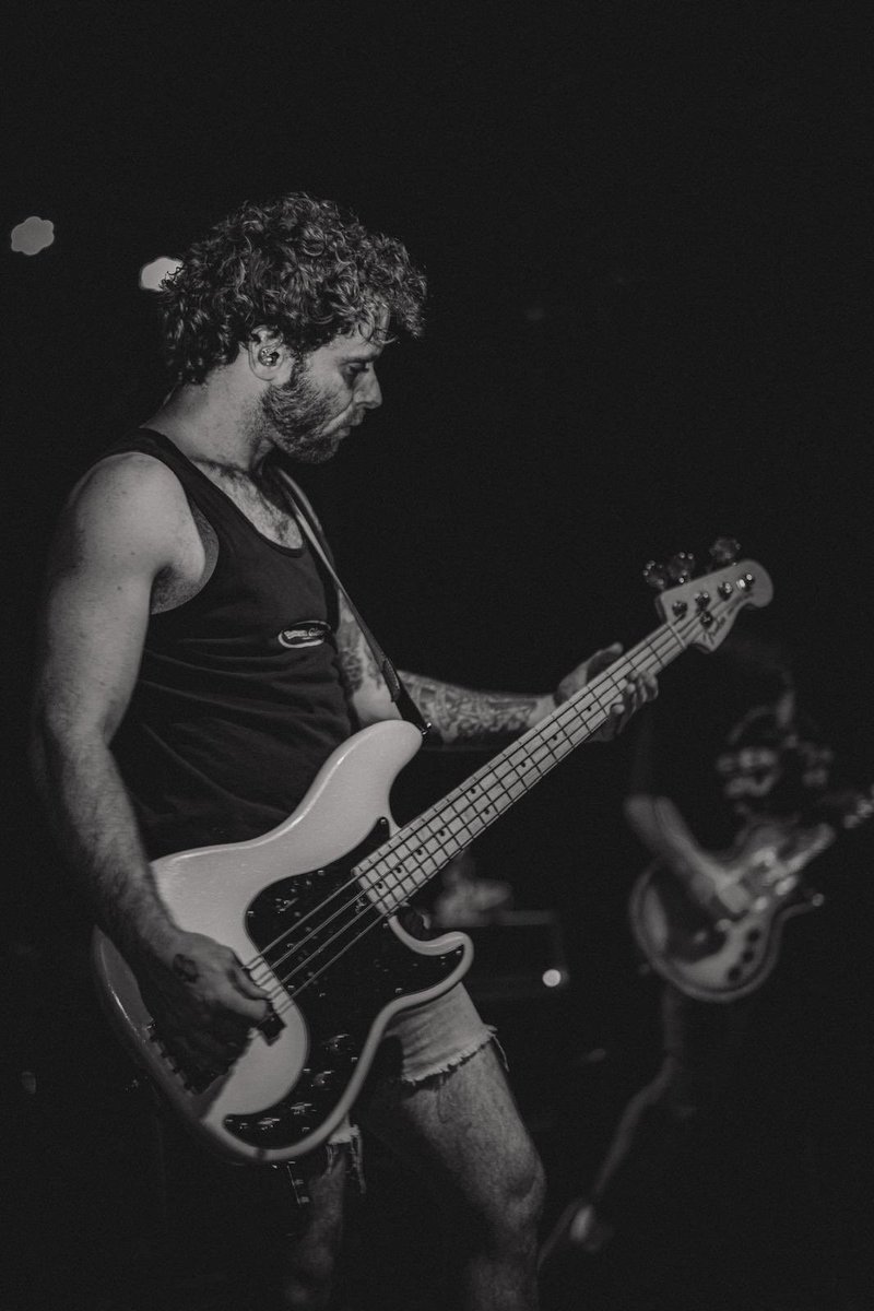 🤤🤤🤤🤤

Next show at @schoolkidsrecords with <a href="/glimmersband/">glimmers</a> 3/9!!

📸: <a href="/ayojigglejiggle/">𝘛𝘩𝘪𝘤𝘤𝘚𝘰𝘺𝘚𝘢𝘶𝘤𝘦</a> 

#music