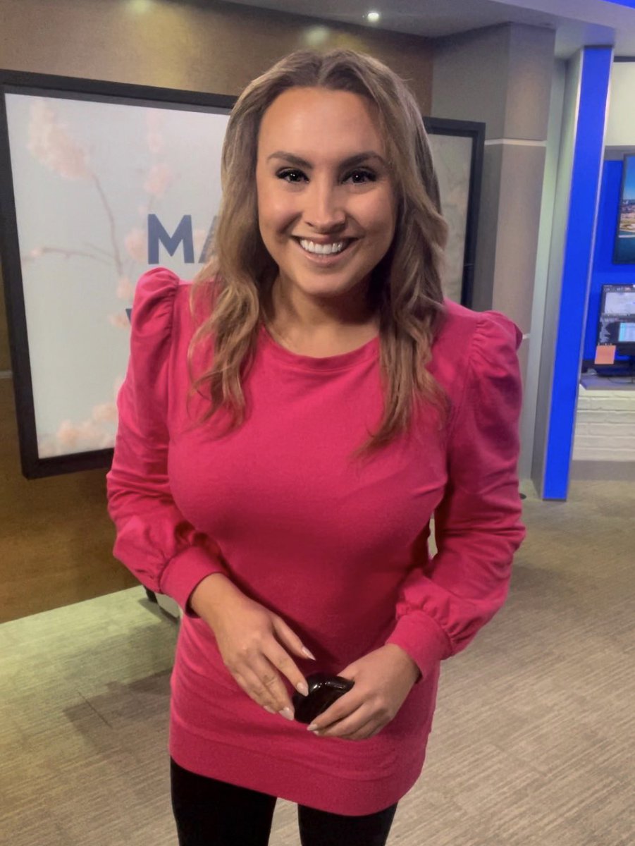 BrookeBrighton's tweet image. Who else is smiling because of the start of #MeteorologicalSpring 🌸? 😁