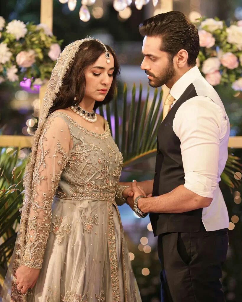 Luckynaz3's tweet photo. PRECAP KA ASAR >>>

#MeerAsim #WahajAli #TereBin https://t.co/hHQf5fkzmX
