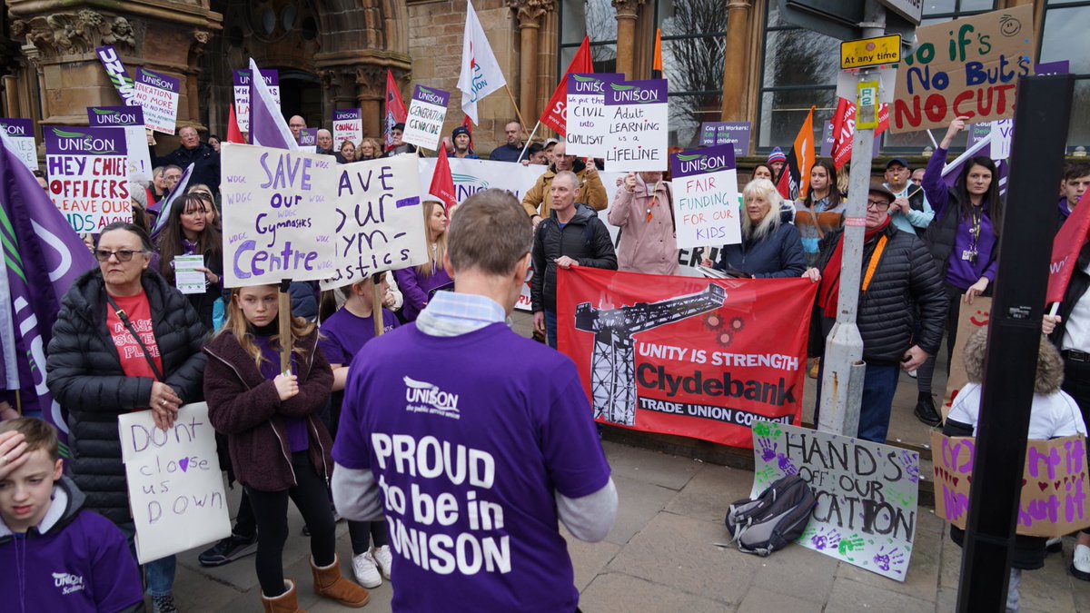 UnisonWD's tweet photo. The message from the people of West Dunbartonshire at today’s Joint TU &amp; Community Demo was clear:

There's nothing left to cut! 

Workers can’t work any harder or smarter! 

Workers have given everything!

Shame on any councillor passing savage cuts! https://t.co/lIRvTLnRyn